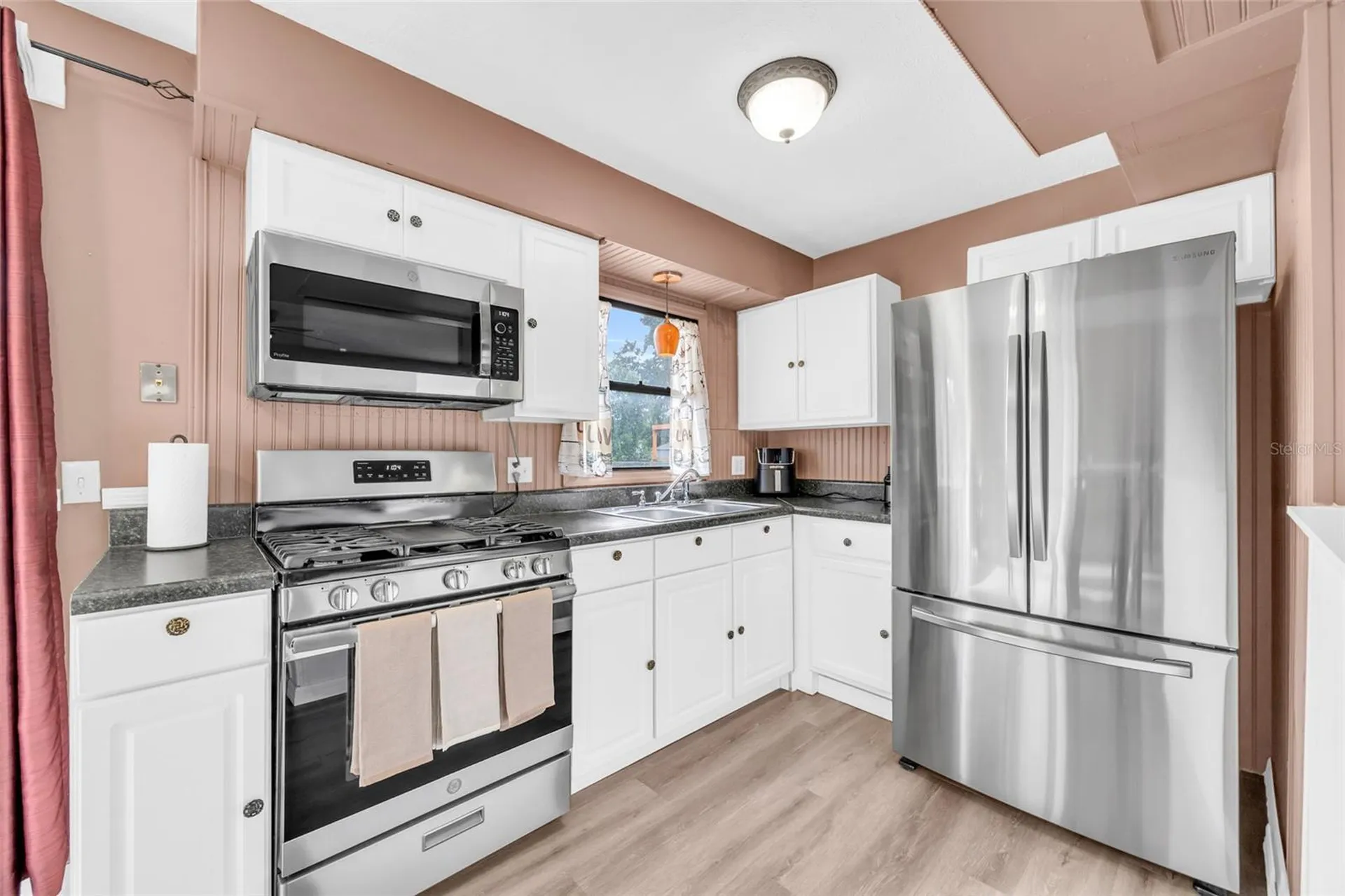 890 Golden Isle Drive Mount Dora FL 32757