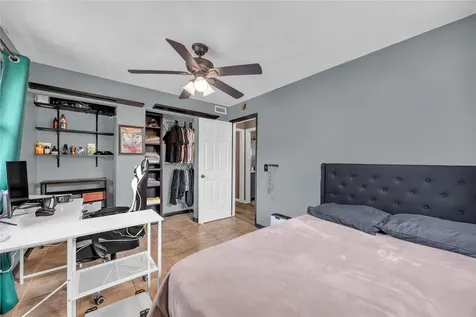 890 Golden Isle Drive Mount Dora FL 32757