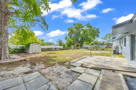 890 Golden Isle Drive Mount Dora FL 32757