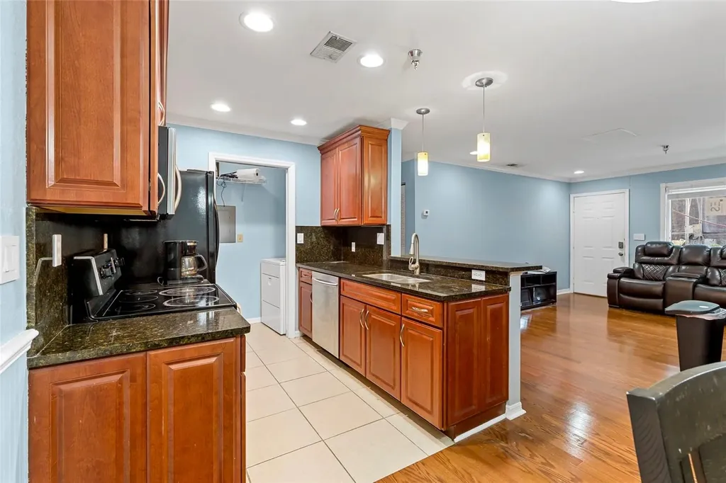 10265 Gandy Boulevard N St Petersburg FL 33702