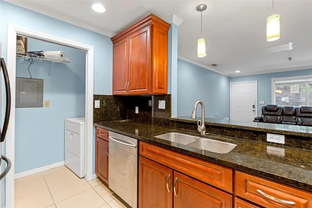 10265 Gandy Boulevard N St Petersburg FL 33702