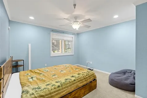 10265 Gandy Boulevard N St Petersburg FL 33702