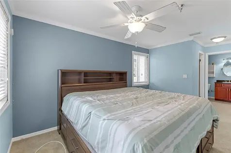 10265 Gandy Boulevard N St Petersburg FL 33702