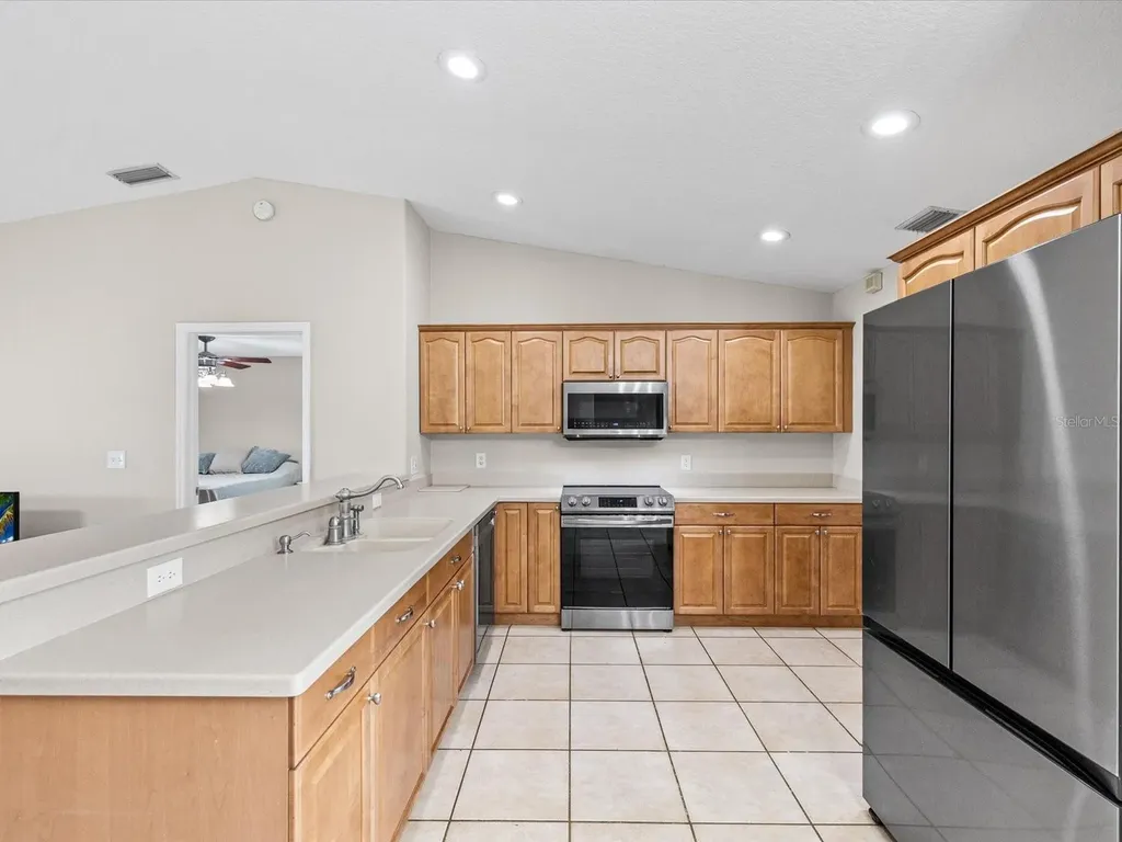 31706 Hunt Club Lane Wesley Chapel FL 33543