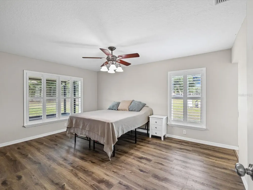 31706 Hunt Club Lane Wesley Chapel FL 33543
