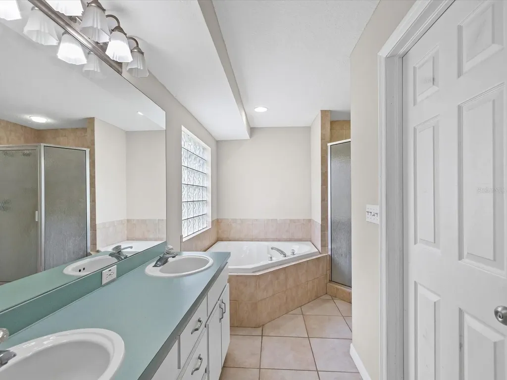 31706 Hunt Club Lane Wesley Chapel FL 33543