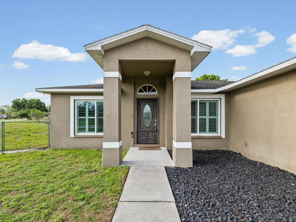 31706 Hunt Club Lane Wesley Chapel FL 33543
