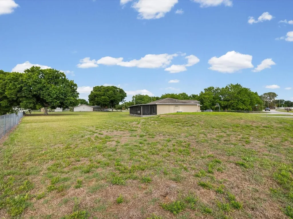 31706 Hunt Club Lane Wesley Chapel FL 33543