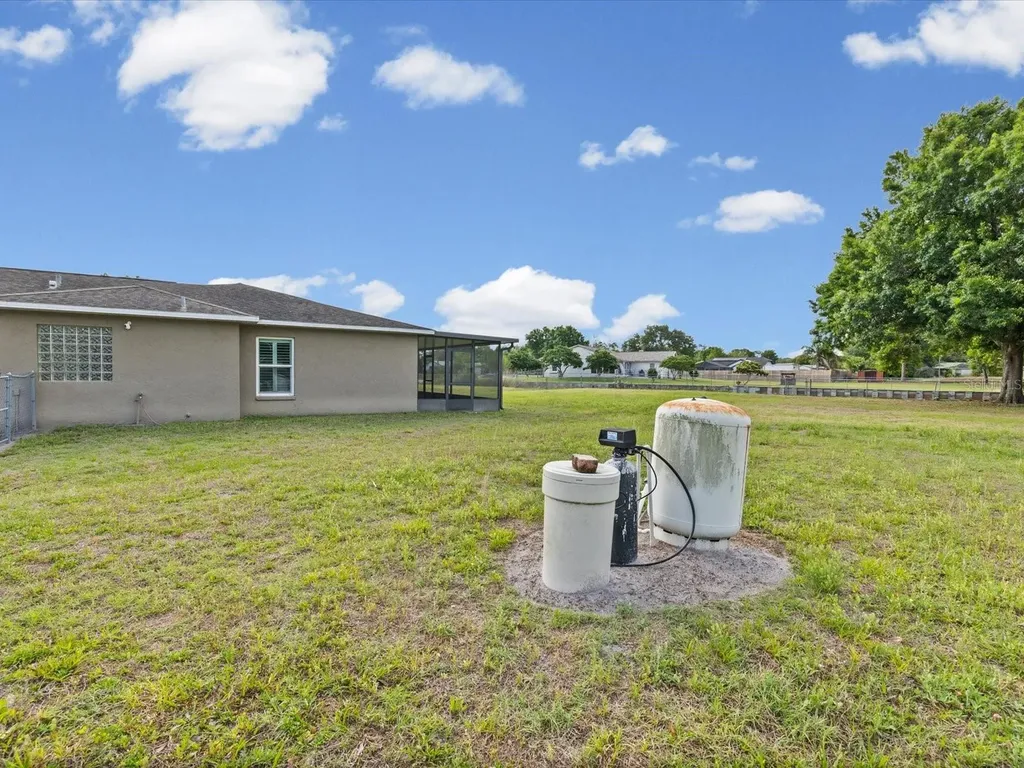 31706 Hunt Club Lane Wesley Chapel FL 33543