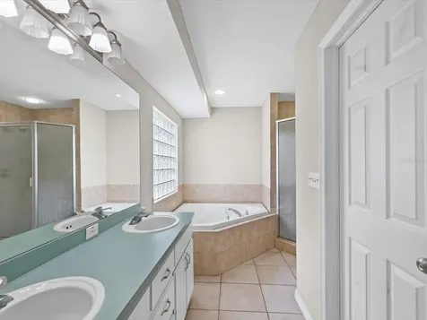 31706 Hunt Club Lane Wesley Chapel FL 33543