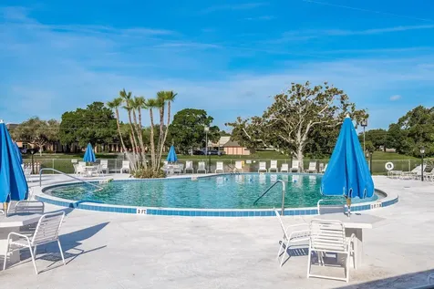 8454 111th Street Seminole FL 33772