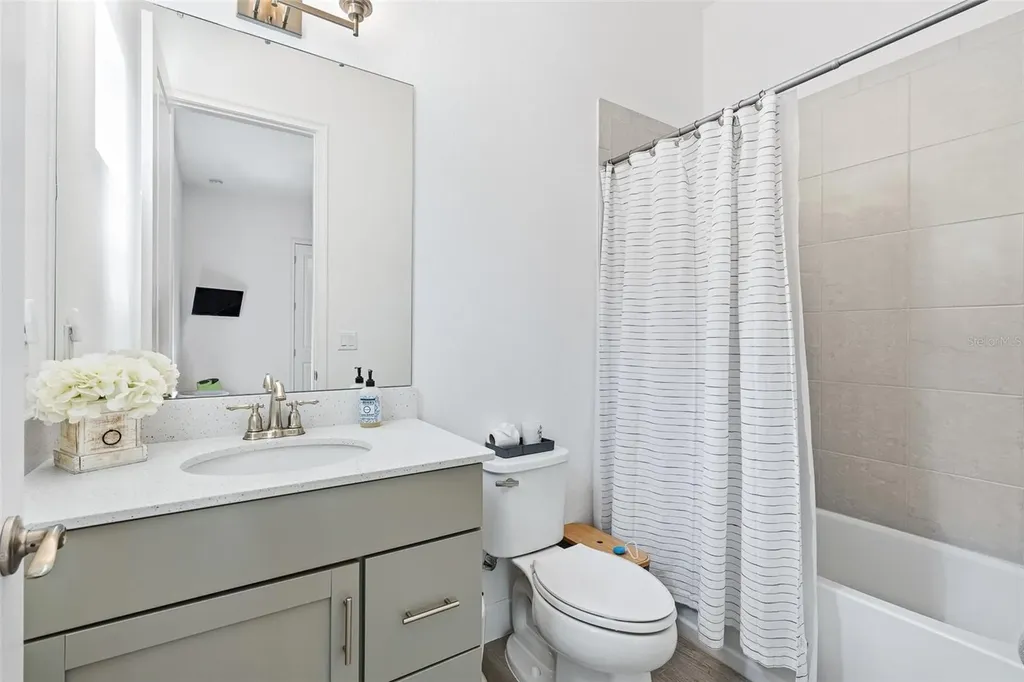 16 Kingswood Court Ormond Beach FL 32174