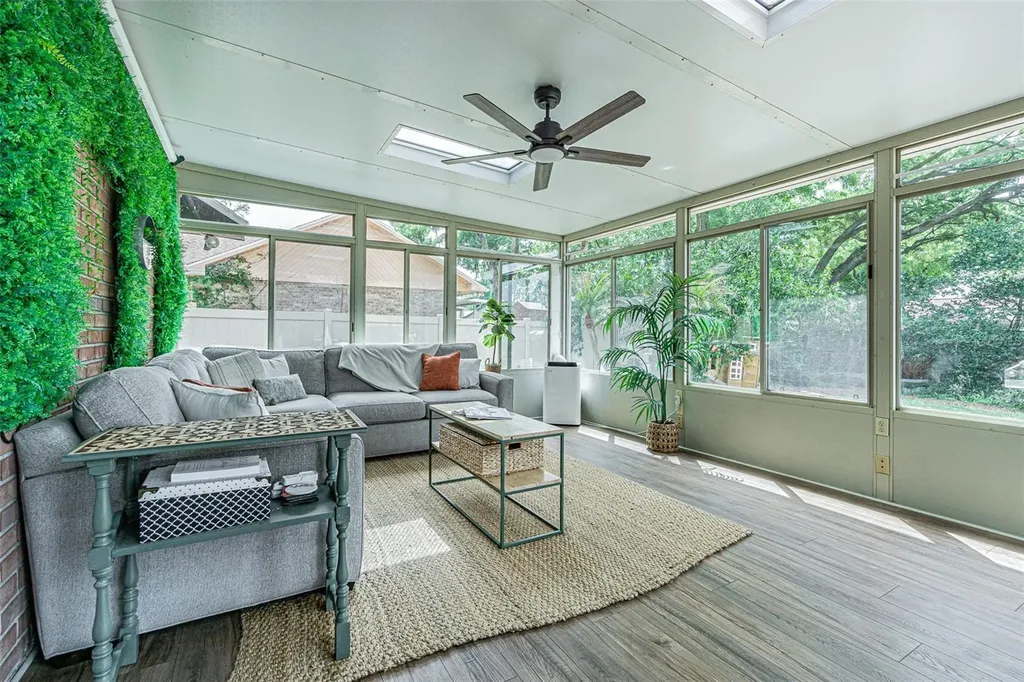 1107 Oakridge Manor Drive Brandon FL 33511