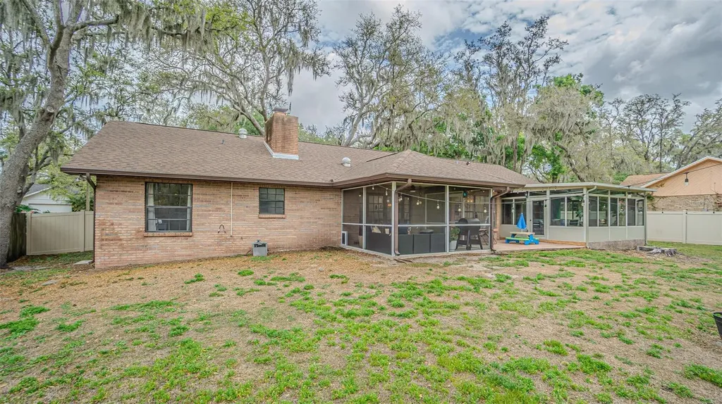 1107 Oakridge Manor Drive Brandon FL 33511