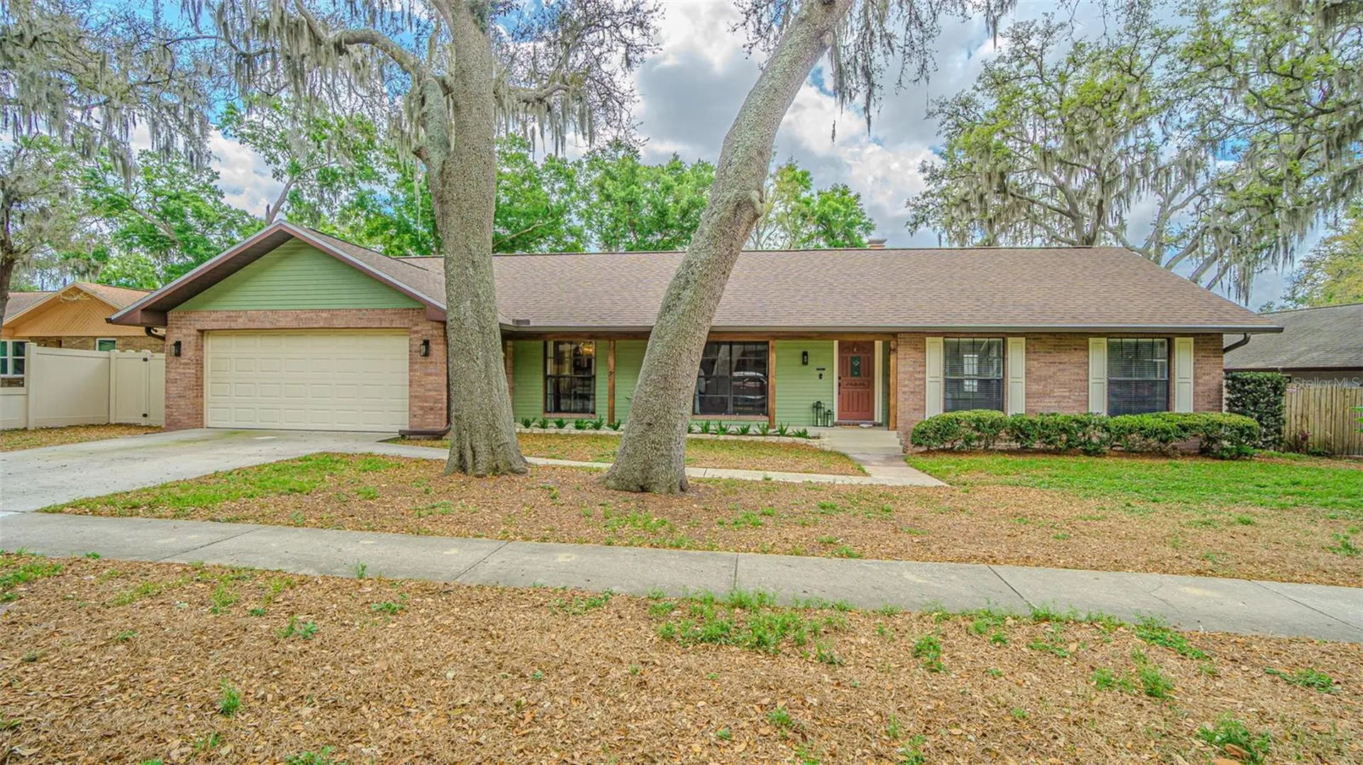 1107 Oakridge Manor Drive Brandon FL 33511