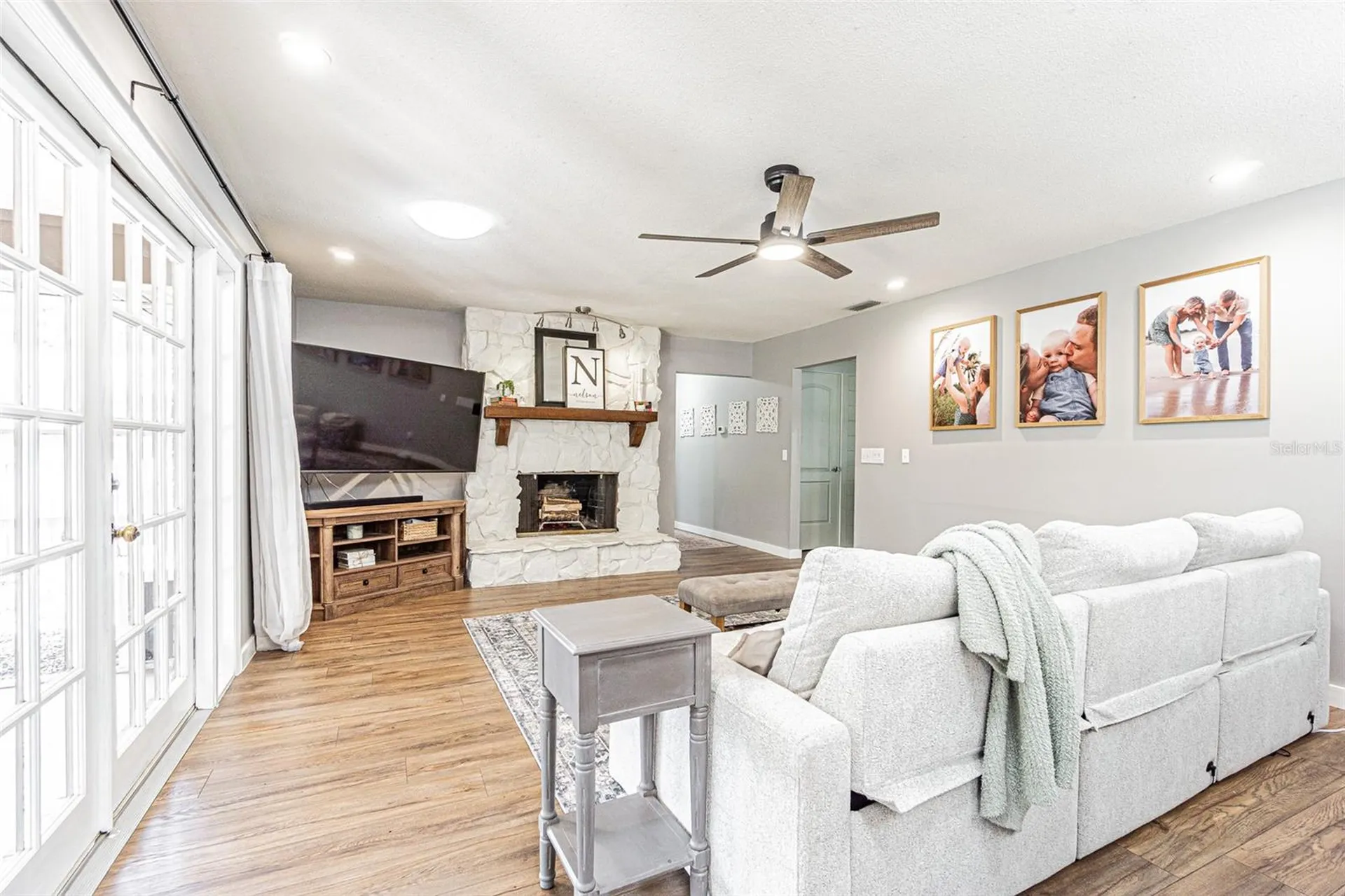 1107 Oakridge Manor Drive Brandon FL 33511