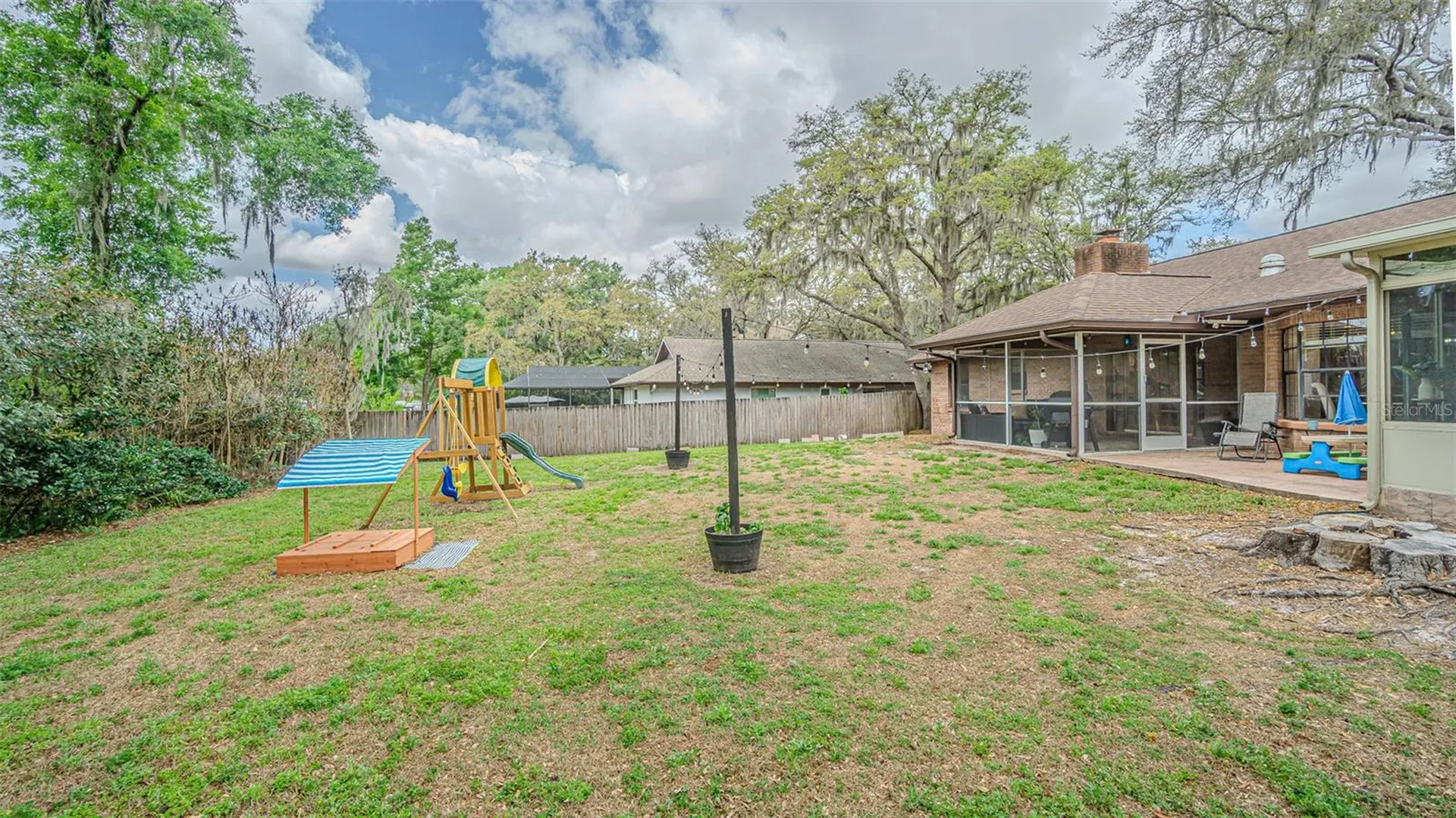 1107 Oakridge Manor Drive Brandon FL 33511