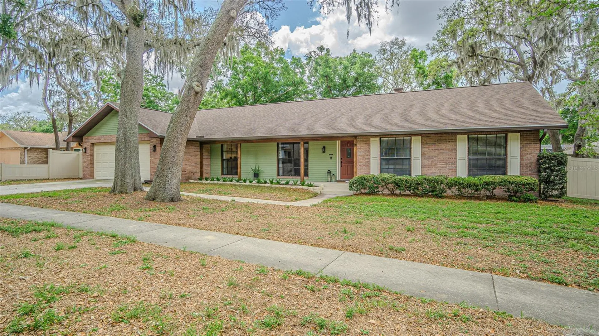 1107 Oakridge Manor Drive Brandon FL 33511