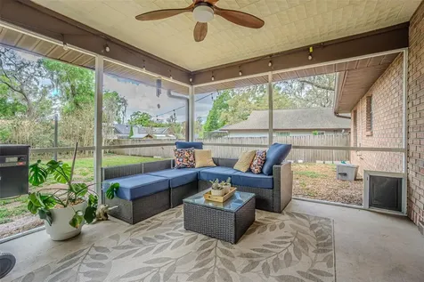1107 Oakridge Manor Drive Brandon FL 33511