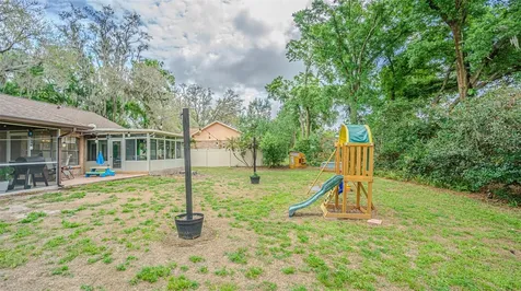 1107 Oakridge Manor Drive Brandon FL 33511