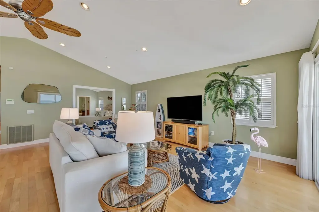 1105 Gulf Drive S Bradenton Beach FL 34217