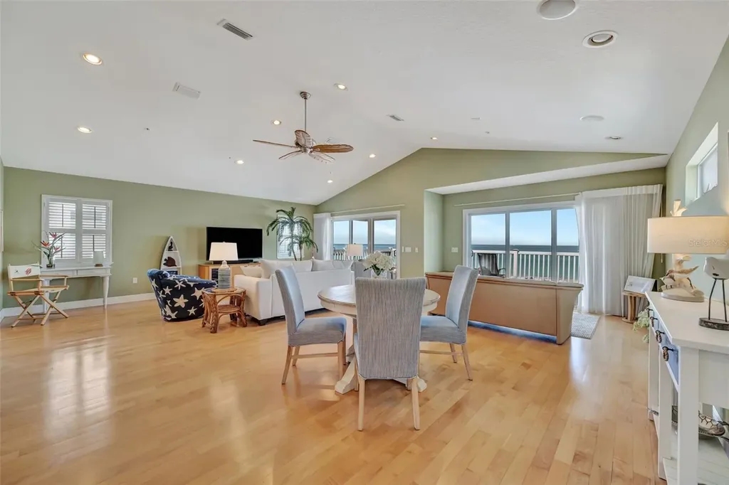 1105 Gulf Drive S Bradenton Beach FL 34217