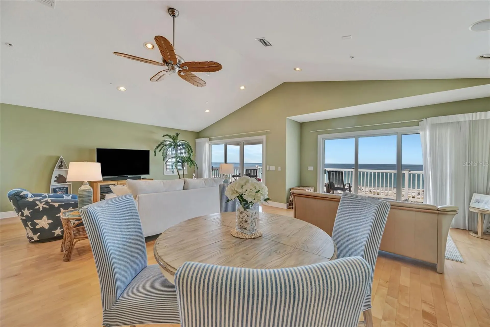 1105 Gulf Drive S Bradenton Beach FL 34217