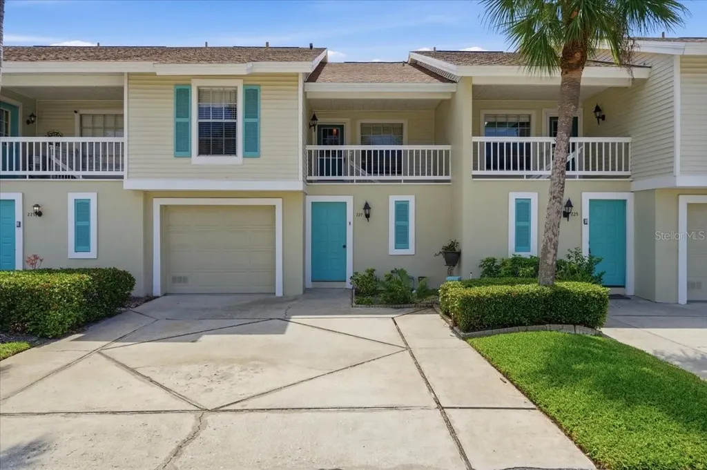 227 Sun Vista Court S Treasure Island FL 33706