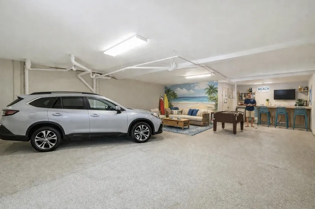 227 Sun Vista Court S Treasure Island FL 33706