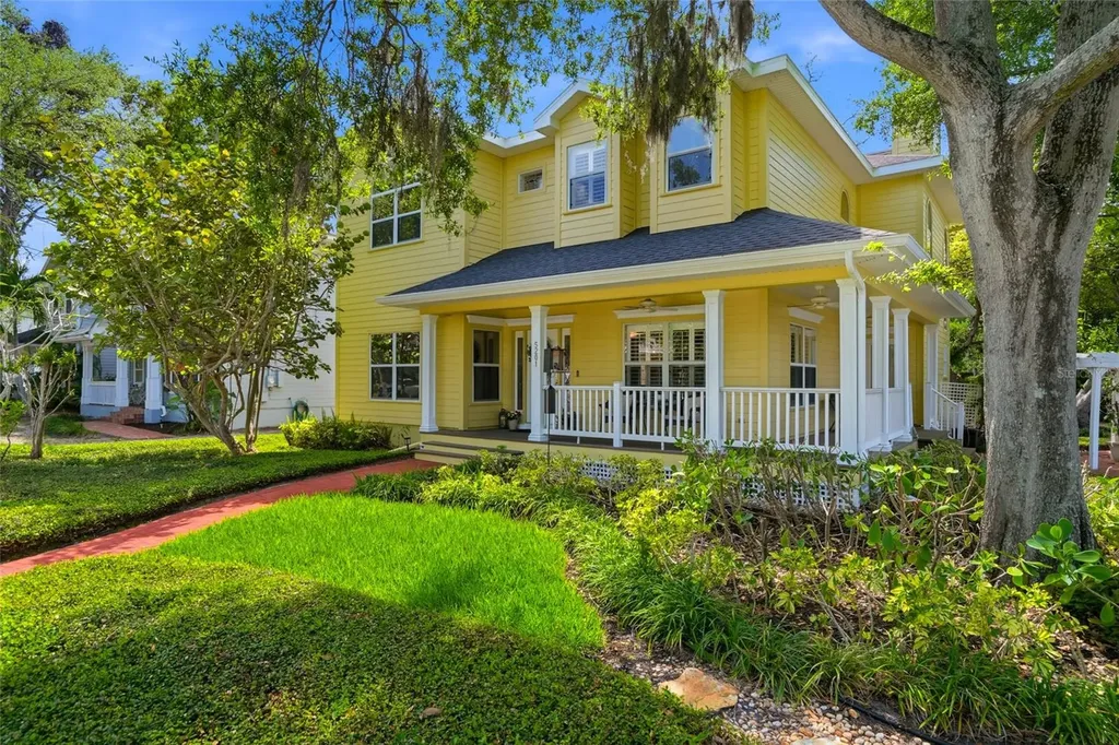 5201 S Jules Verne Court Tampa FL 33611