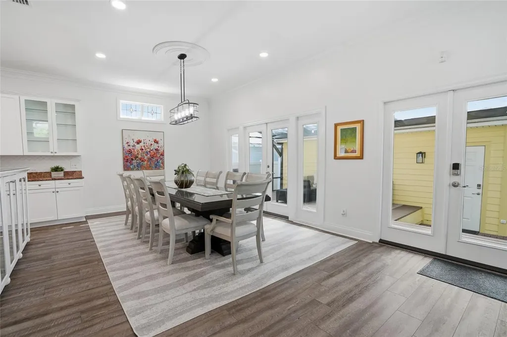 5201 S Jules Verne Court Tampa FL 33611