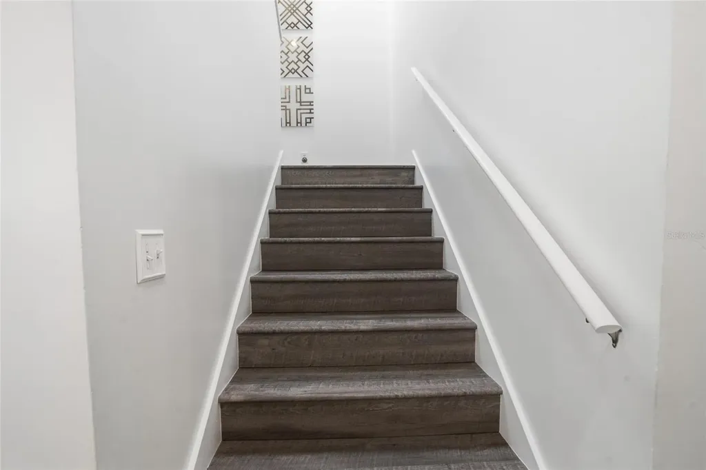 5201 S Jules Verne Court Tampa FL 33611