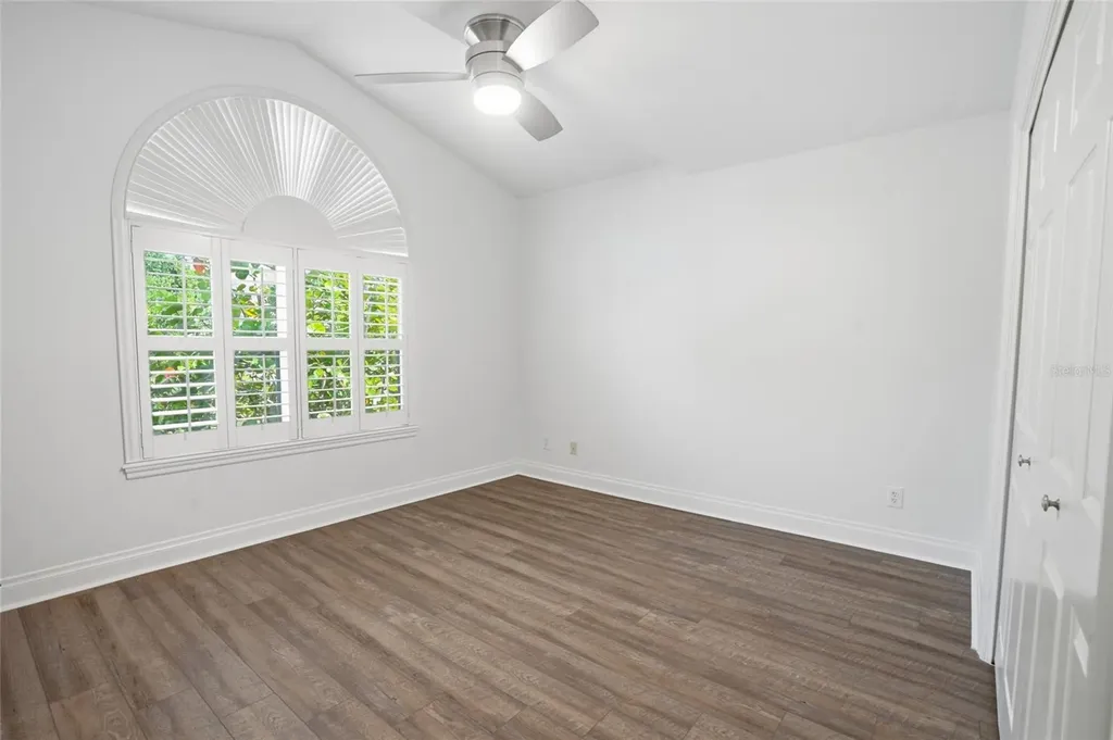 5201 S Jules Verne Court Tampa FL 33611