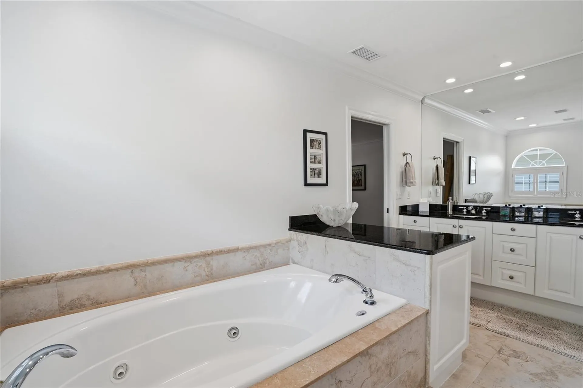 5201 S Jules Verne Court Tampa FL 33611