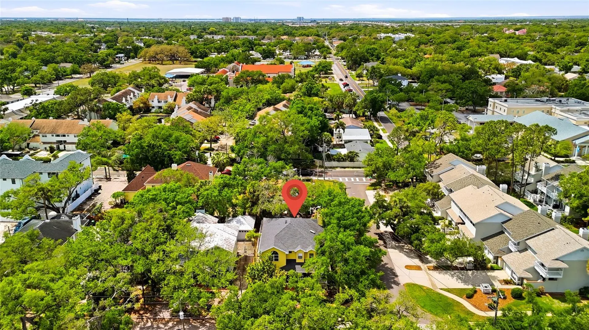 5201 S Jules Verne Court Tampa FL 33611