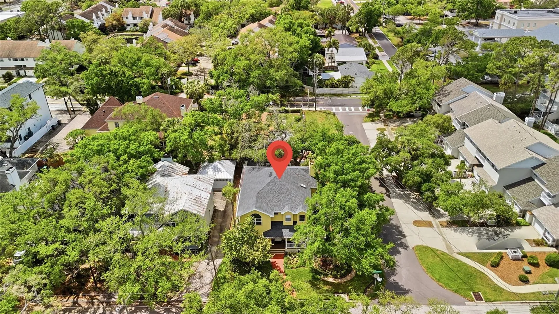 5201 S Jules Verne Court Tampa FL 33611