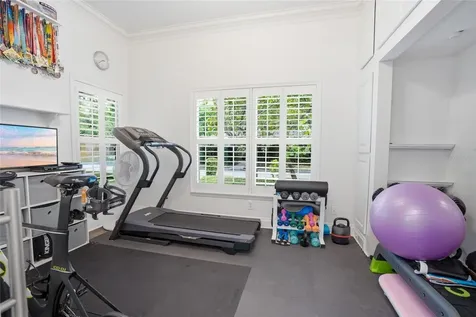5201 S Jules Verne Court Tampa FL 33611