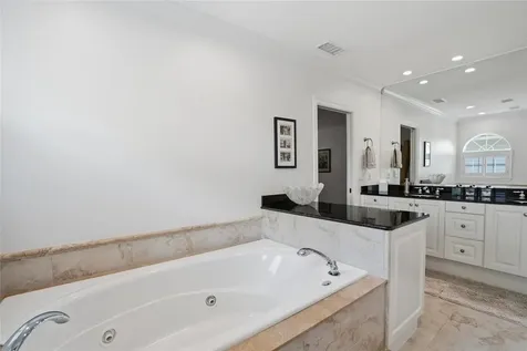 5201 S Jules Verne Court Tampa FL 33611