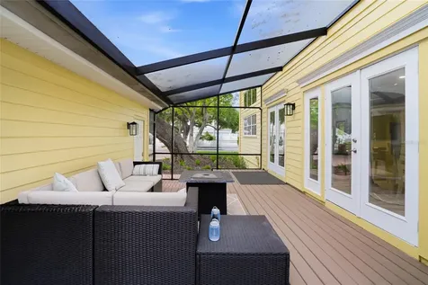5201 S Jules Verne Court Tampa FL 33611