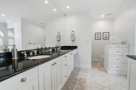 5201 S Jules Verne Court Tampa FL 33611