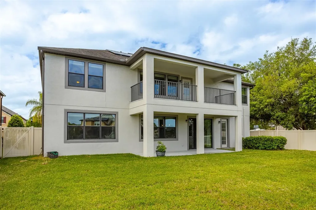 19433 Whispering Brook Drive Tampa FL 33647
