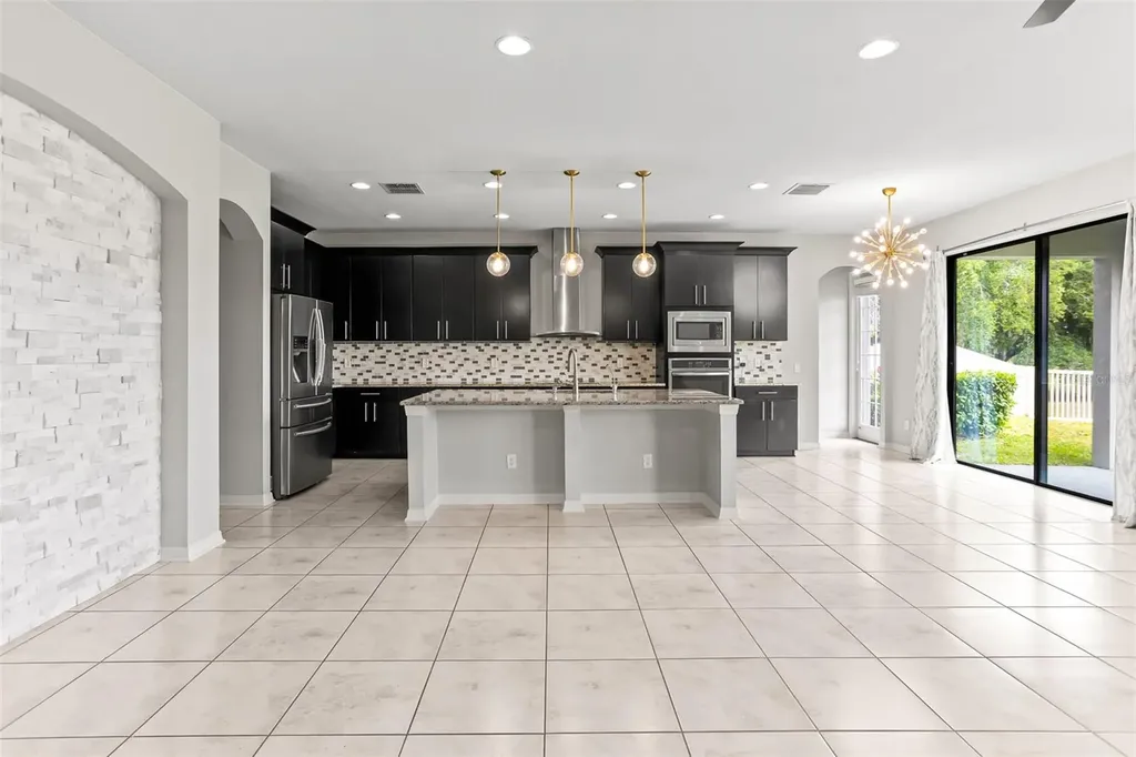 19433 Whispering Brook Drive Tampa FL 33647