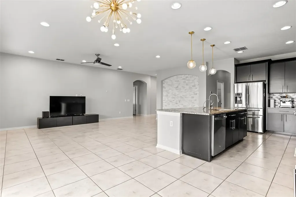 19433 Whispering Brook Drive Tampa FL 33647