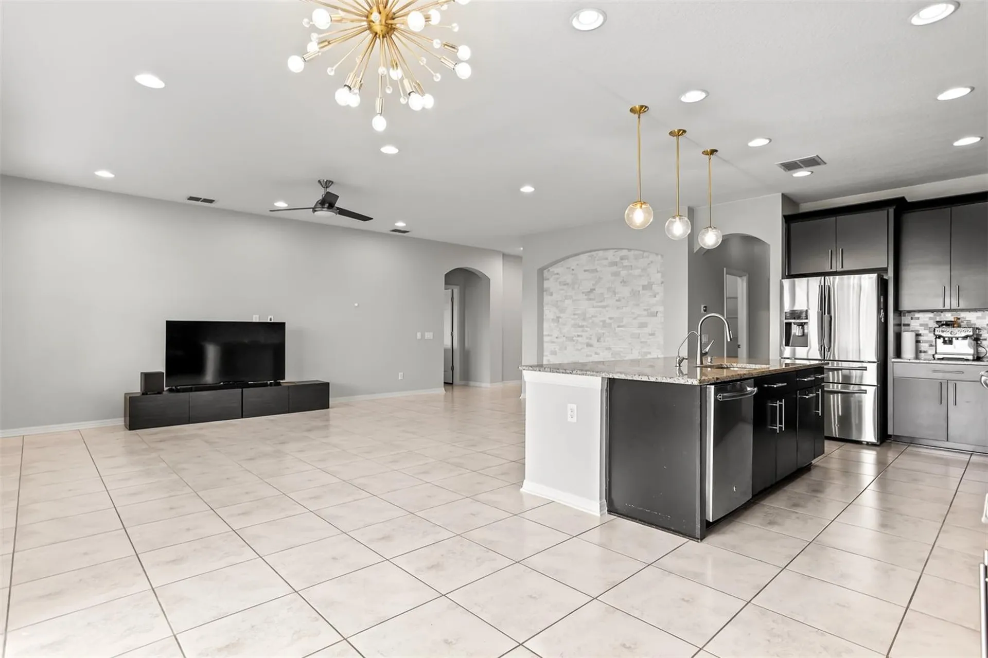 19433 Whispering Brook Drive Tampa FL 33647