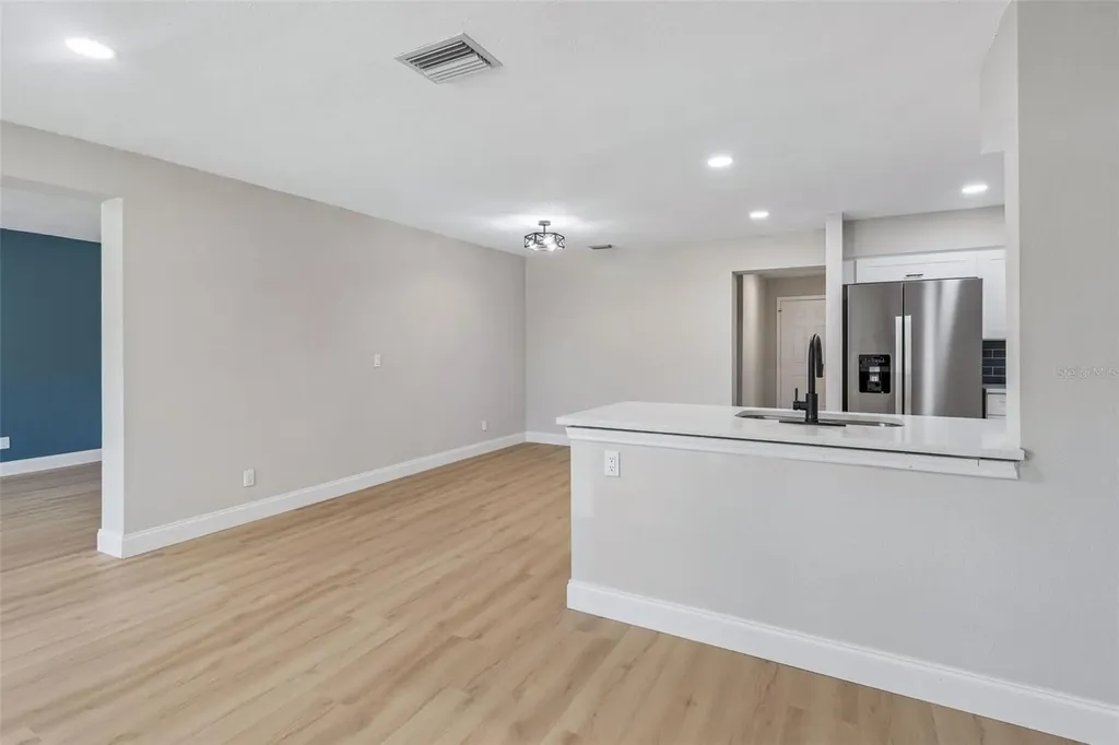 3415 E Knollwood Street Tampa FL 33610
