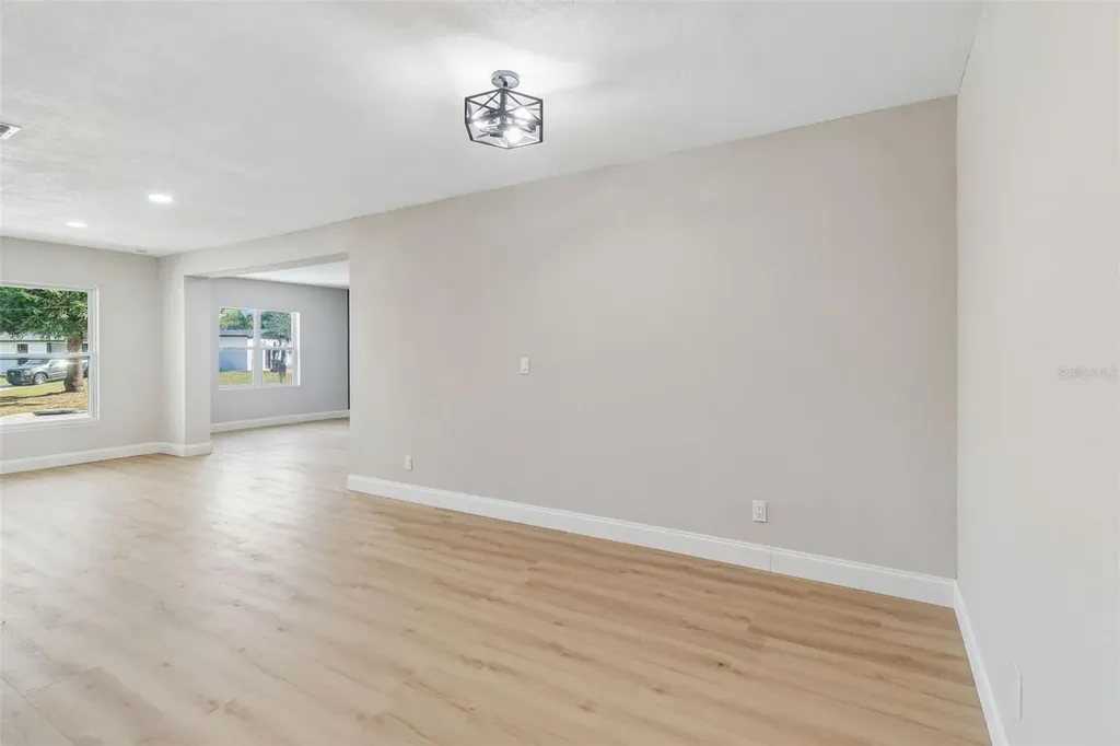 3415 E Knollwood Street Tampa FL 33610