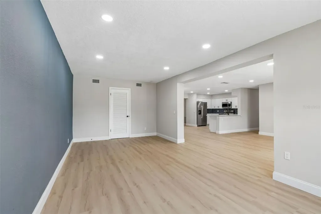 3415 E Knollwood Street Tampa FL 33610