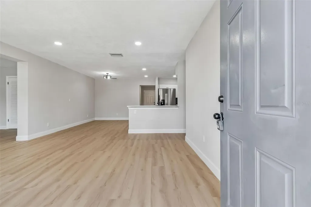3415 E Knollwood Street Tampa FL 33610