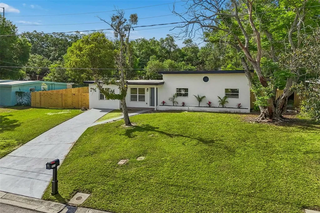 3415 E Knollwood Street Tampa FL 33610
