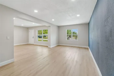 3415 E Knollwood Street Tampa FL 33610